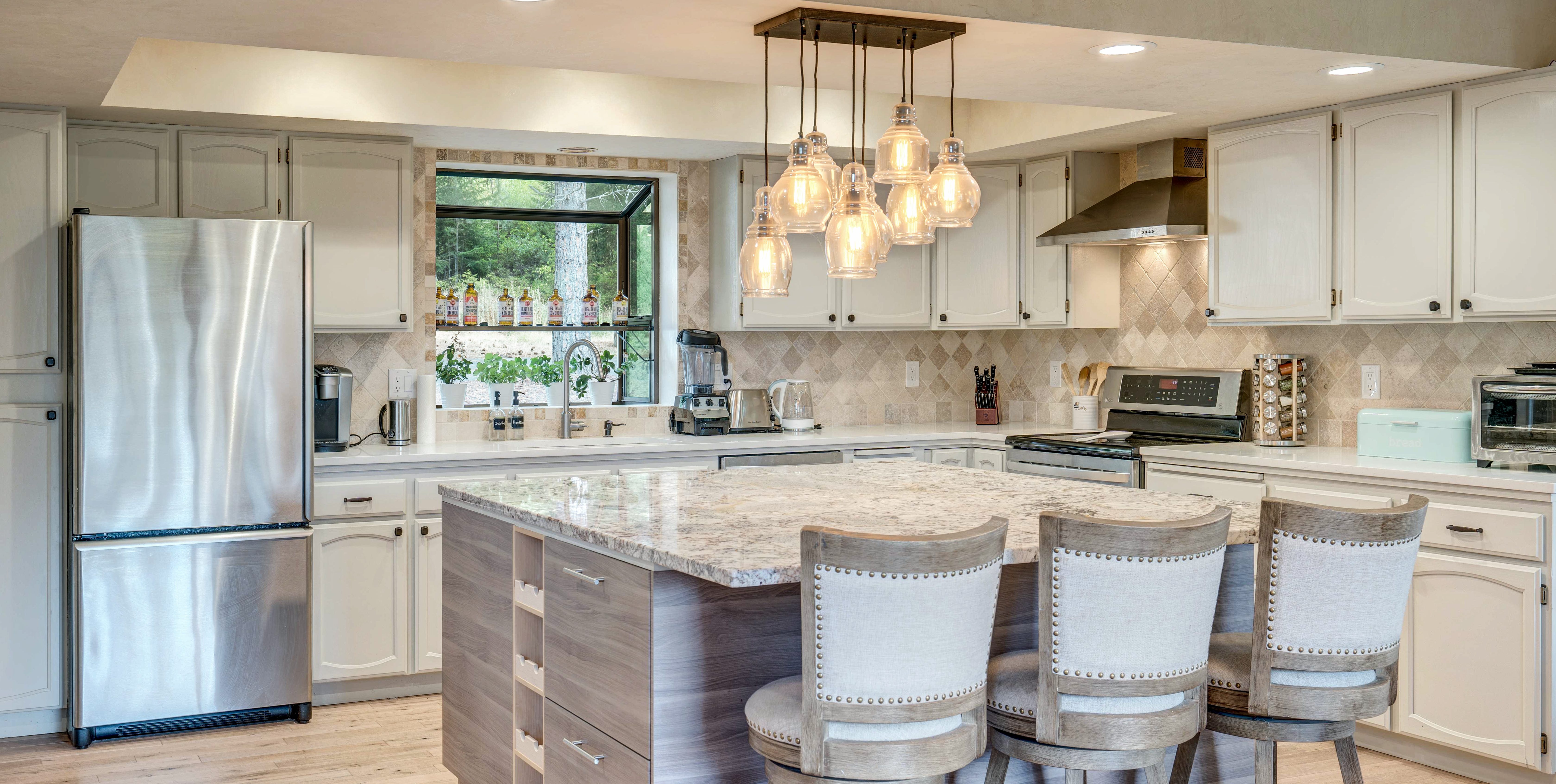 HDR interior - kitchen